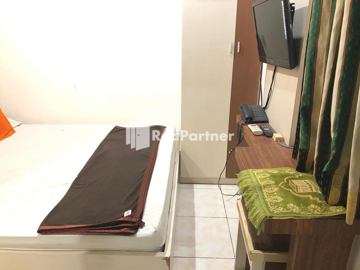 Seungit Syariah Inn Tebet Mitra Reddoorz Τζακάρτα Εξωτερικό φωτογραφία